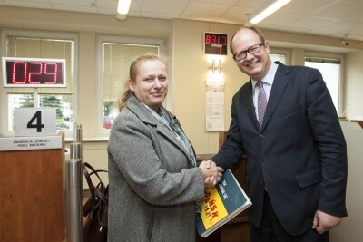 100-tys. klient usług on-line UMG