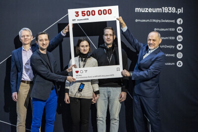3500000 zwiedzających odwiedziło Muzeum II Wojny Światowej