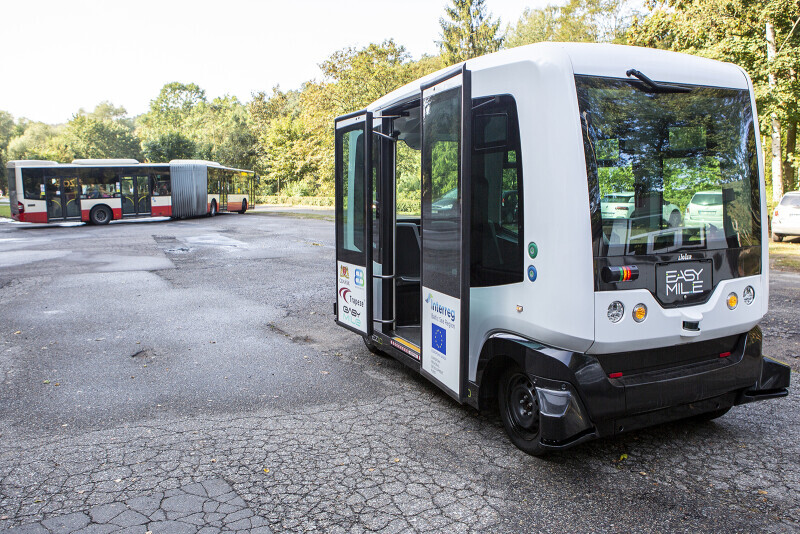 Zdjęcie Autonomiczny autobus w ZOO 3
