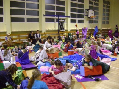 Baśniowa Szkoła - Bajkowisko w Szkole Podstawowej 76