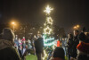 Choinka i iluminacje rozświetlone na Zaspie