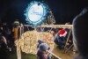 Choinka i iluminacje rozświetlone na Zaspie