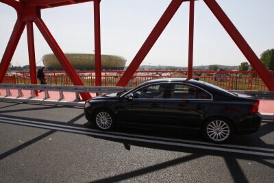 Czerwony wiadukt już przejezdny