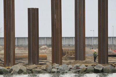 DCT zakończyło palowanie pod nowy terminal T2