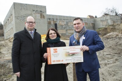 Dariusz Michalczewski wsparł budowę Wspólnoty Domowej dla Dor