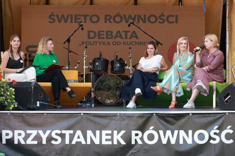 Zdjęcie Debata pt. “Polityka od kuchni“ w ramach Przystanku Równość na Jarmarku św. Dominika 1