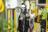 Dekorowanie tramwaju na Halloween