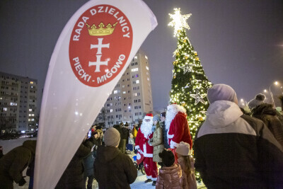 Dzielnicowa choinka w Pieckach-Migowie