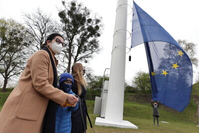 Dzień Europy. Podniesienie flagi europejskiej na Górze Gradowej
