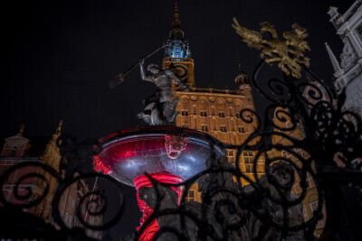 Dzień Flagi RP. Podświetlenie obiektów w barwach biało-czerwonych