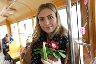 Dzień Kobiet w Zabytkowym Tramwaju z 1952 roku