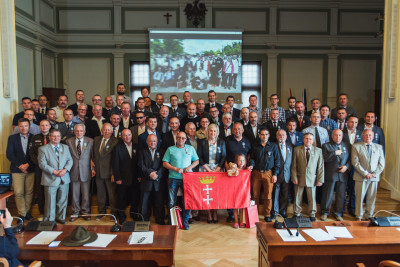 Zasłużony dla zdrowia narodu