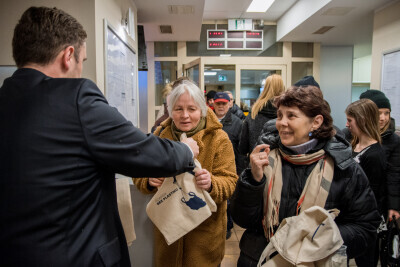 Gdańsk bez plastiku - rozdawanie toreb ekologicznych