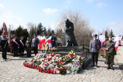 Gdańsk uczcił Ofiary Zbrodni Katyńskiej i masowej zsyłki Polaków na Sybir