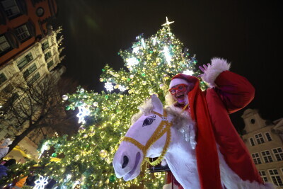 Gdańska choinka i przypłynięcie Świętego Mikołaja.