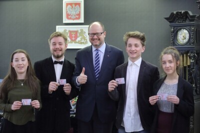 Gdańskie czworaczki odebrały dowody osobiste