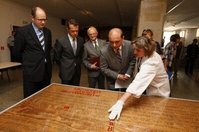 Historyczne tablice jadą do Warszawy