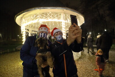 Iluminacje świąteczne w parku Oruńskim