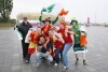 Irlandczycy i Hiszpanie w drodze na stadion