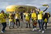 Kibice Villarreal i Manchesteru pod stadionem Polsat Plus Arena Gdańsk