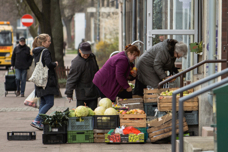 Zdjęcie Kolejki do sklepów, poczty, apteki 2