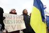 Manifestacja poparcia dla Ukrainy zaatakowanej przez Rosję.