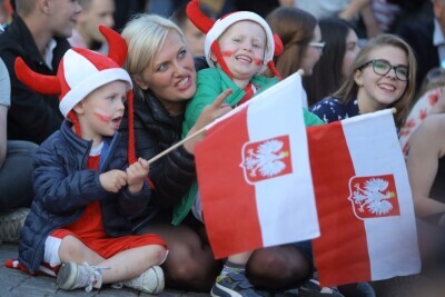 Mecz Polska - Niemcy kibice na Targu Węglowym