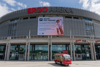 Miejski eko-parking przy ERGO ARENIE na czas wakacji