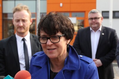 Minister Edukacji w szkole przy Azaliowej