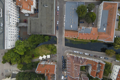 Mostek na ul. Elżbietańskiej nad kanałem Raduni