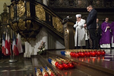 Msza Święta w intencji ofiar zamachów terrorystycznych w Paryżu