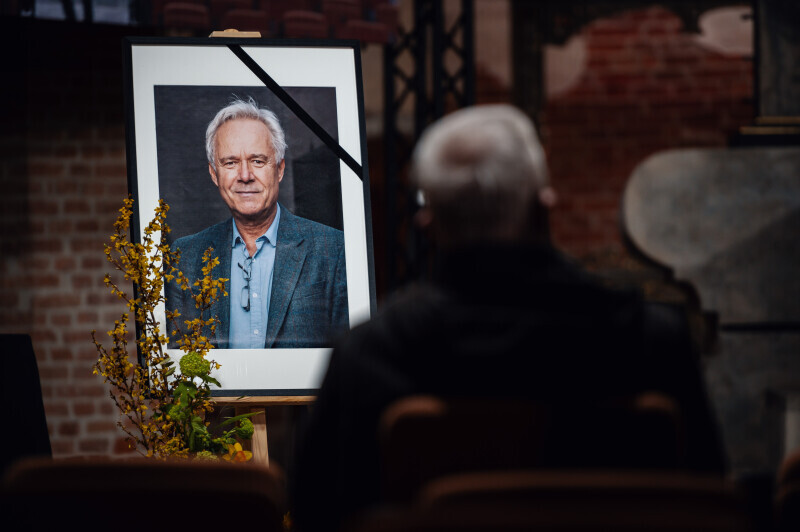 Zdjęcie Msza św. pogrzebowa prof. Jerzy Limon 1