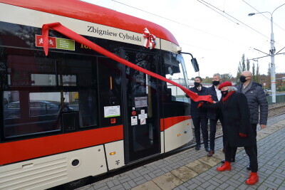 Nadanie tramwajowi imienia Zbigniewa Cybulskiego.