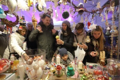 Niedzielny wieczór na Jarmarku Bożonarodzeniowym