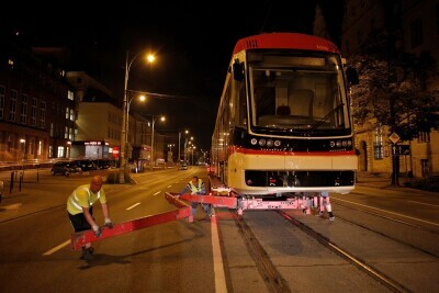 Nowa PESA Jazz Duo opuszcza lawetę