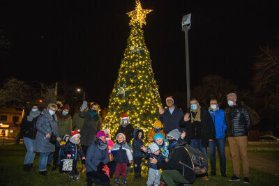 Odpalenie choinki w dzielnicy Nowy Port