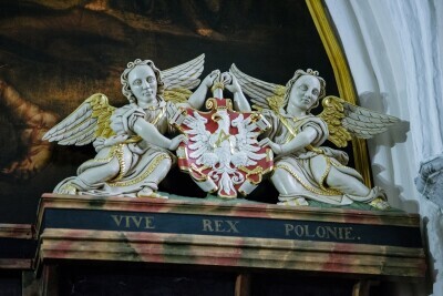 Odsłonięcie herbu Polski w Dworze Artusa