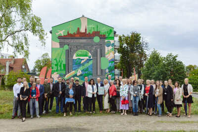 Odsłonięcie muralu z okazji 15-lecia InvestGda