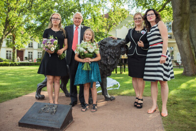 Odsłonięcie rzeźby i tablicy Pawła Adamowicza