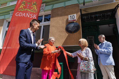 Odsłonięcie tablicy Zbigniewa Chwedczuka