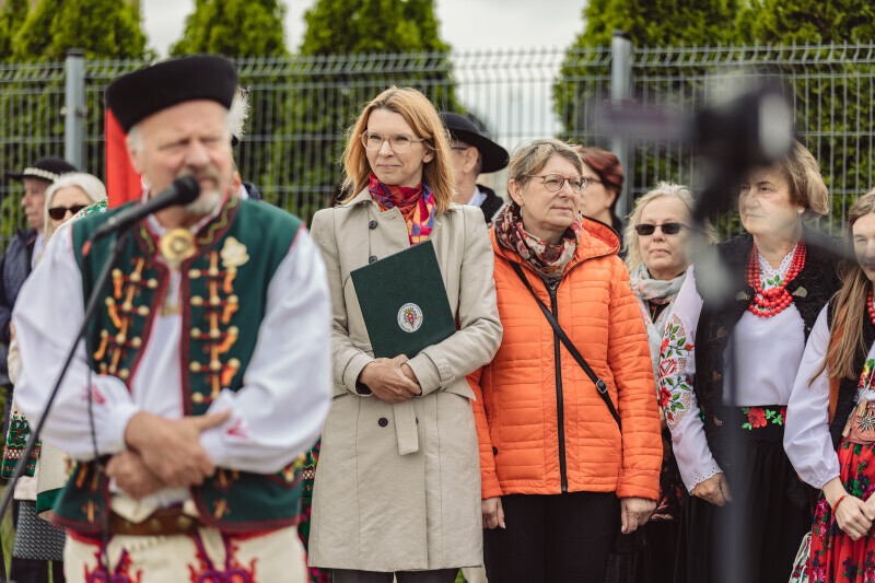 Zdjęcie Odsłonięcie tablicy na rondzie Związku Podhalan 8