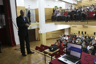 Paweł Adamowicz w XIII LO