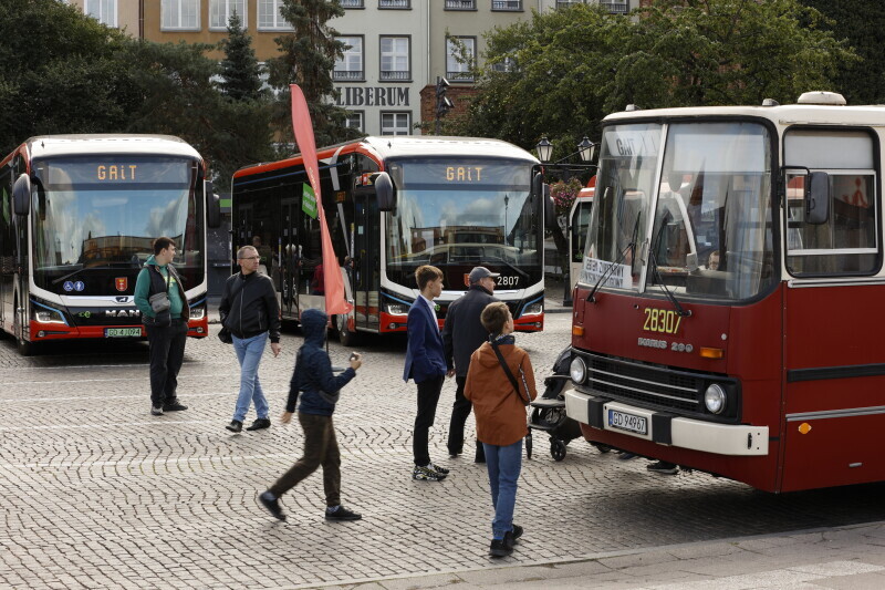 Zdjęcie Piknik rodzinny – powitanie autobusów elektrycznych w Gdańsku. 6