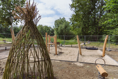 Plac budowy przy stawie Piekarnicza