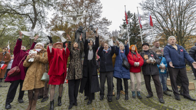 Pomnik marszałka Józefa Piłsudskiego. Uroczystość w przeddzień Narodowego Święta Niepodległości