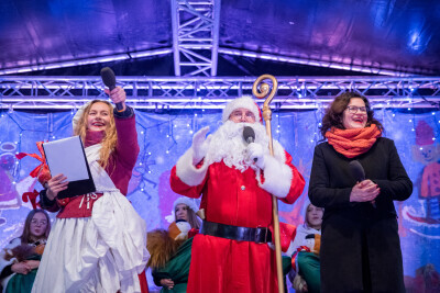 Powitanie św. Mikołaja i zapalenie lampek na gdańskiej choince