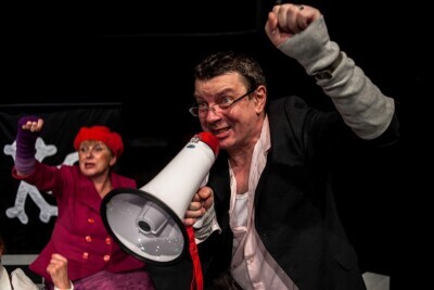 Prapremiera teatralnej adaptacji książki „Kamienica”