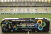 Prezentacja autobusu o napędzie wodorowym na stadionie Polsat Plus Arena.