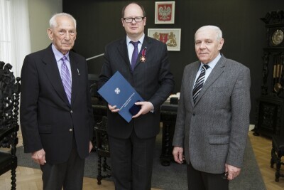 Prezydent Gdańska odznaczony medalem Związku Inwalidów Wojenn