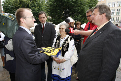 Przekazanie flagi Kaszubskiej